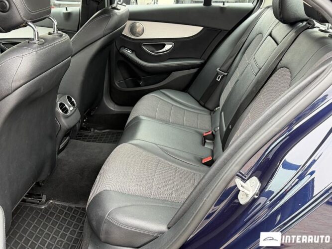 Mercedes C 350e 48 interauto-car