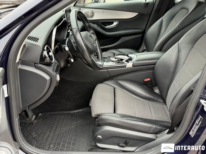 Mercedes C 350e 38 interauto-car