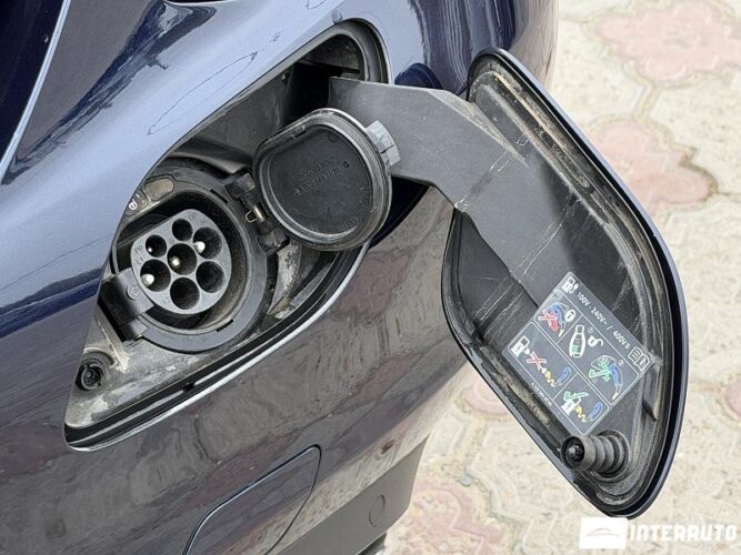 Mercedes C 350e 35 interauto-car