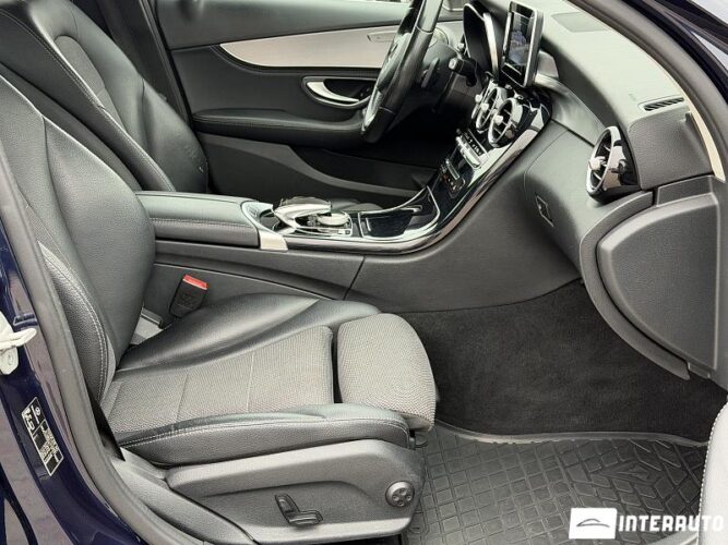 Mercedes C 350e 47 interauto-car