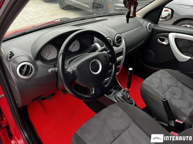 Dacia Logan 30 interauto-car