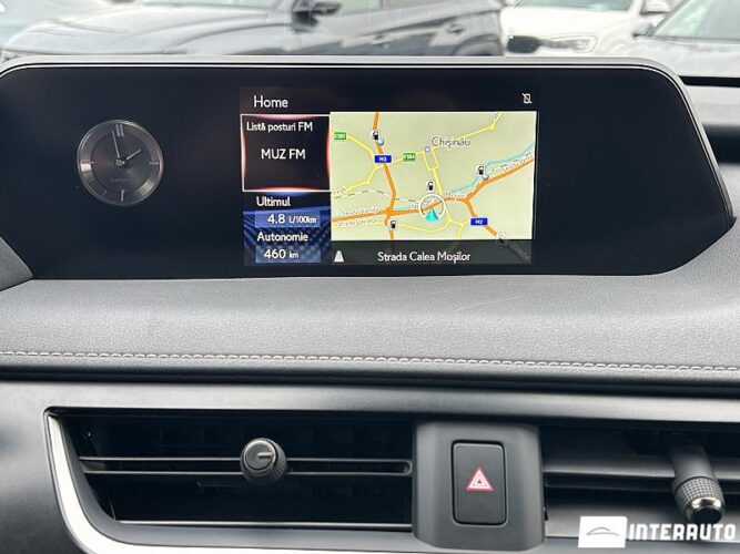 Lexus UX 250h 40 interauto-car