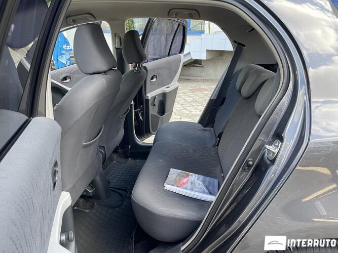 Toyota Yaris 43 interauto-car