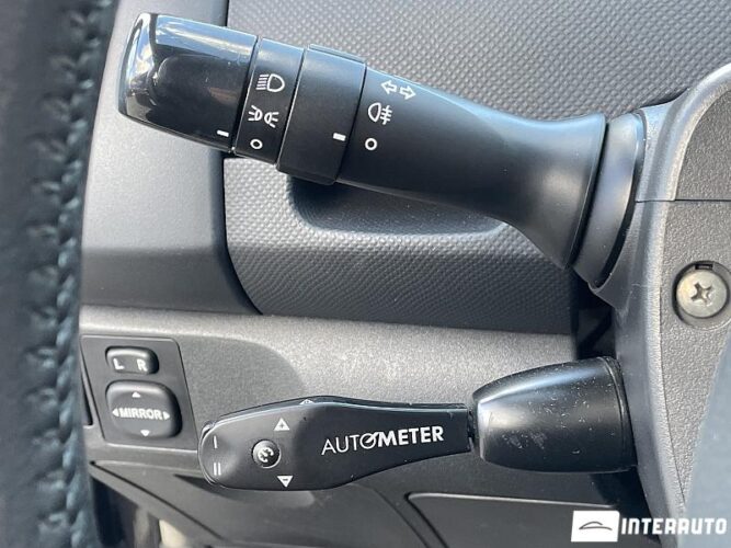 Toyota Yaris 38 interauto-car