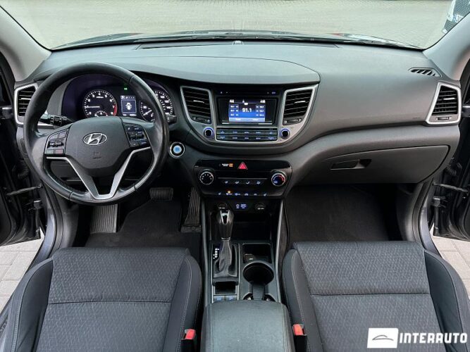 Hyundai Tucson 48 interauto-car