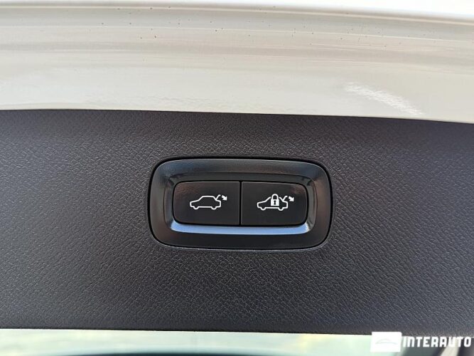 Volvo XC 90 67 interauto-car