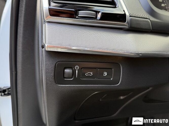 Volvo XC 90 64 interauto-car