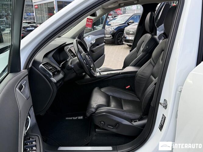 Volvo XC 90 44 interauto-car