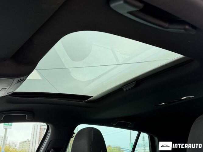 Volkswagen Golf GTE 50 interauto-car