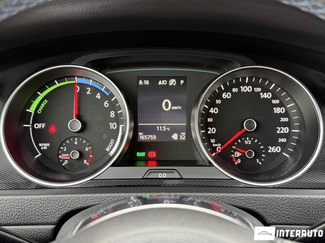 Volkswagen Golf GTE 43 interauto-car