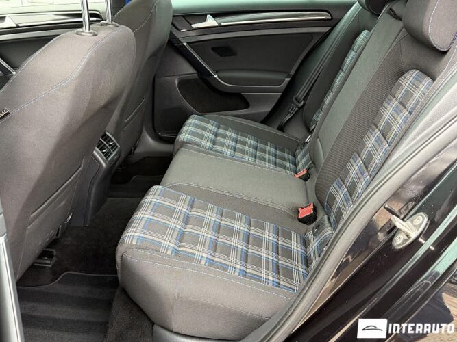 Volkswagen Golf GTE 51 interauto-car