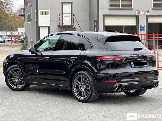 Porsche Cayenne S 41 interauto-car