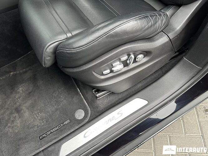 Porsche Cayenne S 56 interauto-car