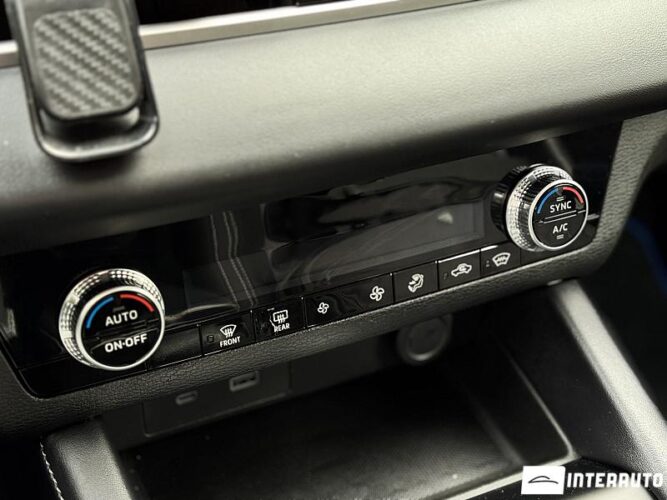 Mitsubishi Outlander 43 interauto-car