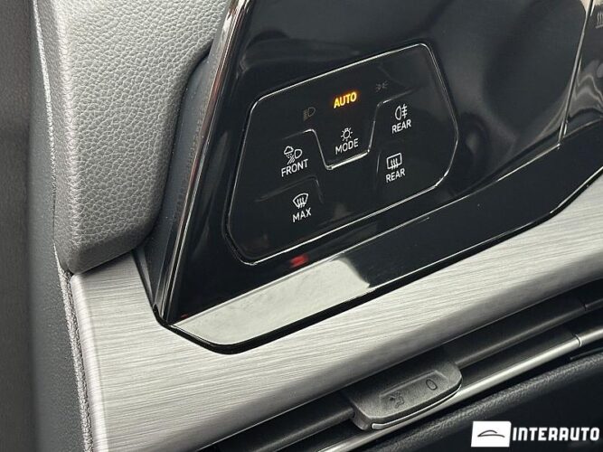 Volkswagen Golf GTE 48 interauto-car