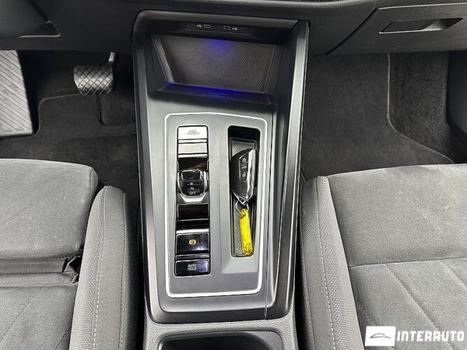 Volkswagen Golf GTE 47 interauto-car