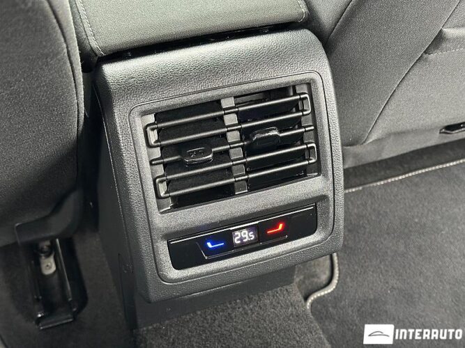 Volkswagen Golf GTE 53 interauto-car