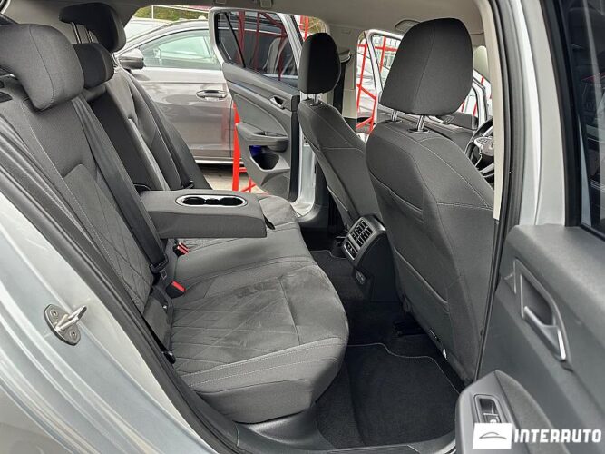 Volkswagen Golf GTE 52 interauto-car