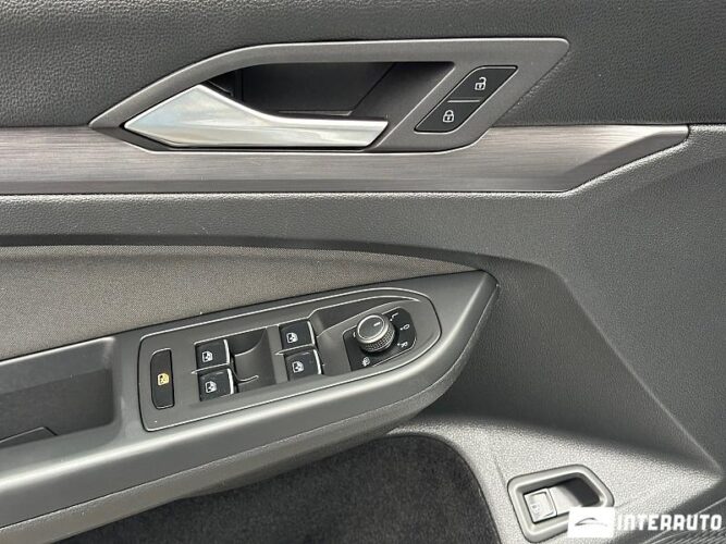 Volkswagen Golf GTE 49 interauto-car