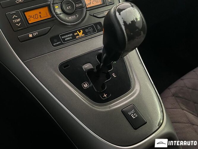 Toyota Auris 40 interauto-car