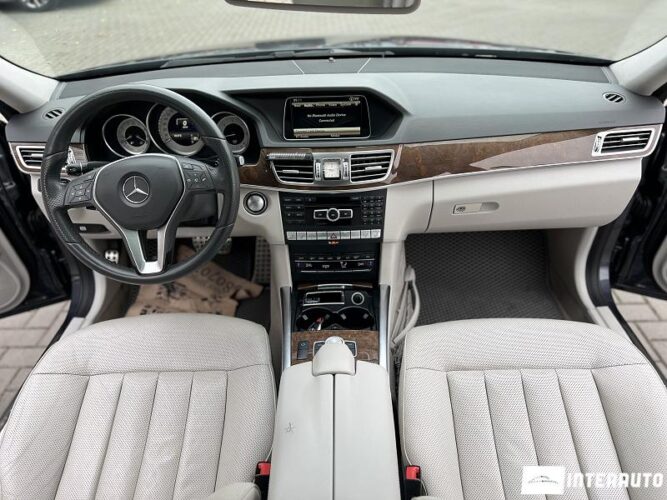 Mercedes E 250 47 interauto-car