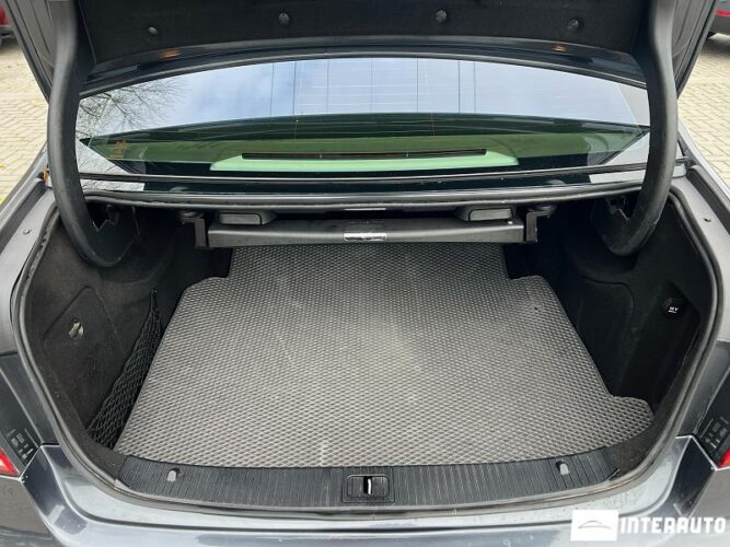 Mercedes E 250 61 interauto-car