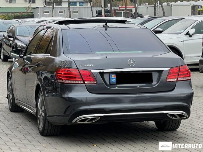 Mercedes E 250 40 interauto-car