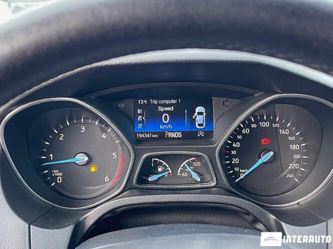 Ford Focus 36 interauto-car