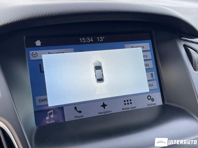 Ford Focus 38 interauto-car