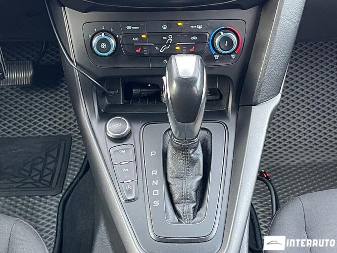 Ford Focus 40 interauto-car