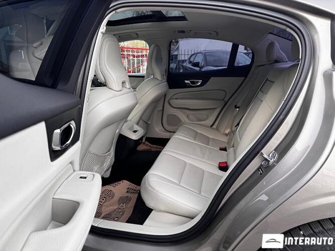 Volvo S 60 52 interauto-car