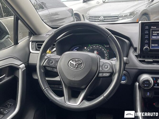 Toyota Rav-4 37 interauto-car