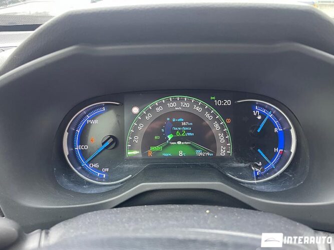 Toyota Rav-4 38 interauto-car