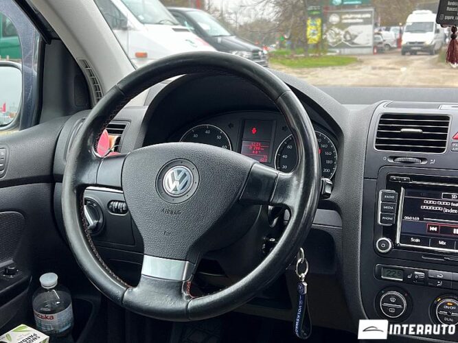 Volkswagen Golf 34 interauto-car
