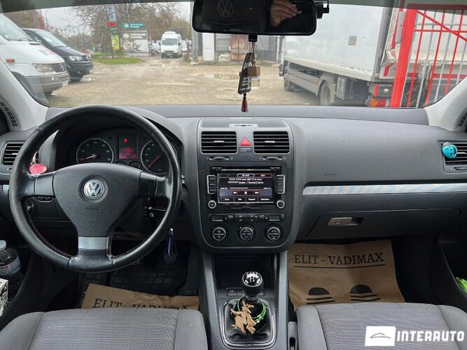 Volkswagen Golf 33 interauto-car