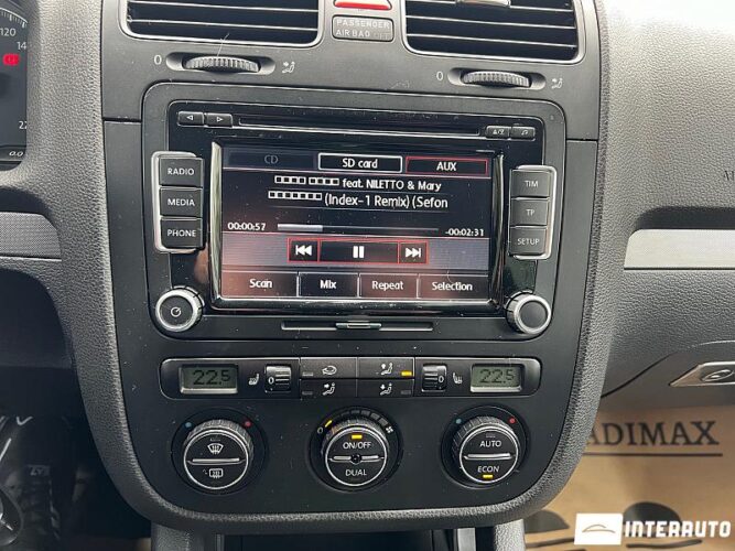 Volkswagen Golf 36 interauto-car