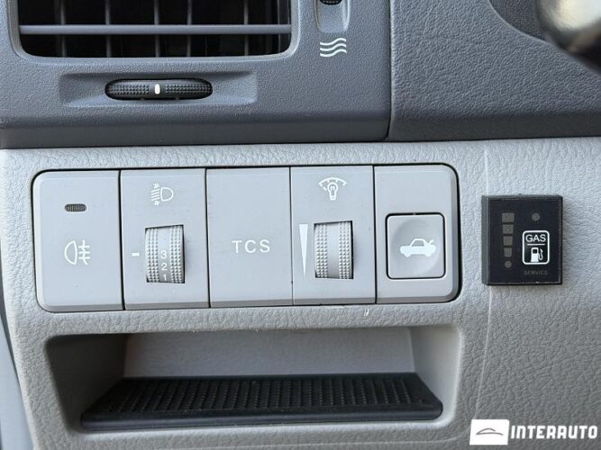 Kia Cerato 36 interauto-car