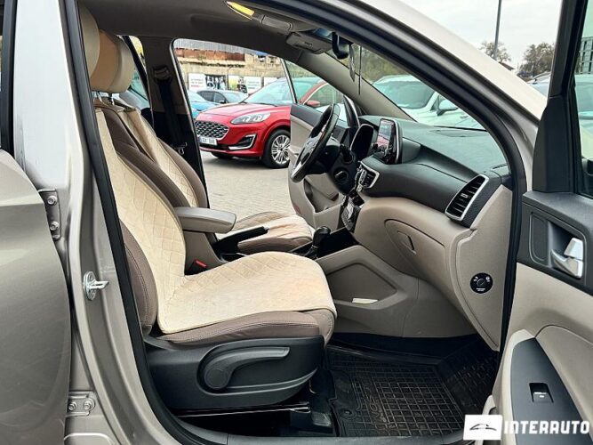 Hyundai Tucson 47 interauto-car