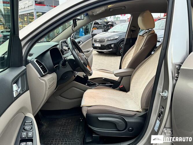 Hyundai Tucson 36 interauto-car