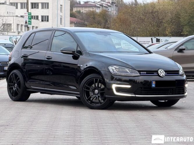 Volkswagen Golf GTE 34 interauto-car