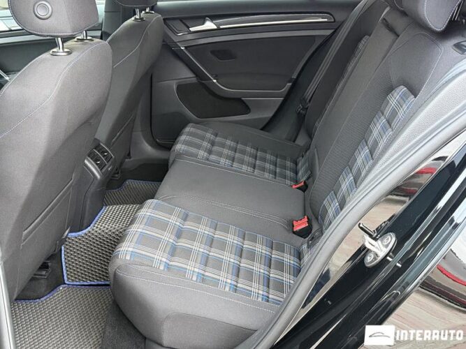 Volkswagen Golf GTE 48 interauto-car