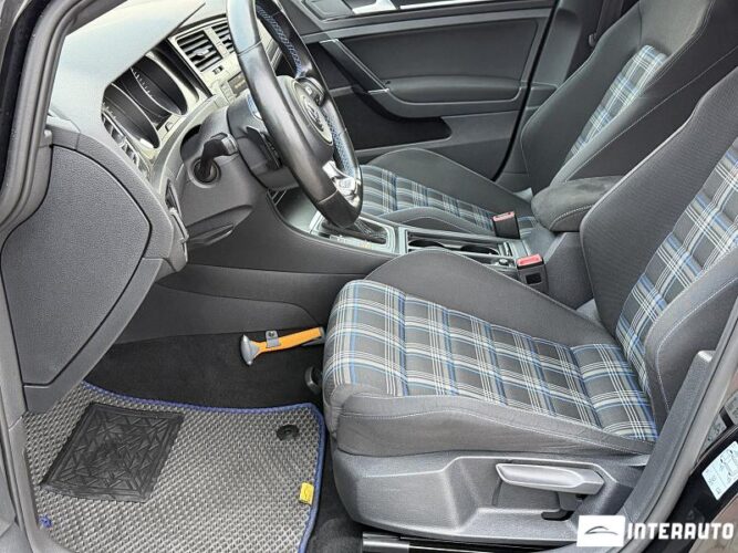 Volkswagen Golf GTE 37 interauto-car
