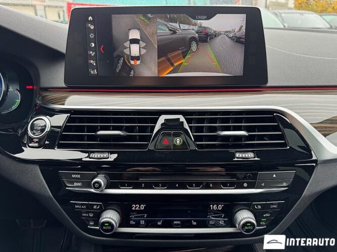 BMW 530 43 interauto-car