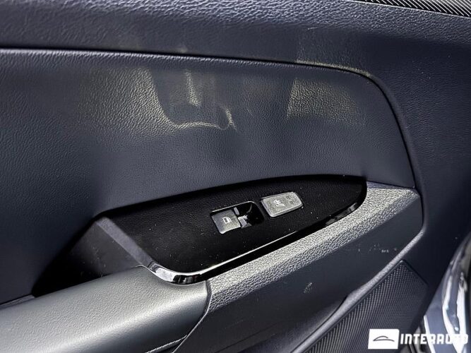 Kia Sportage 46 interauto-car