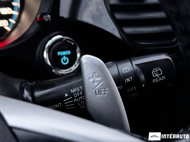 Mitsubishi Outlander 50 interauto-car