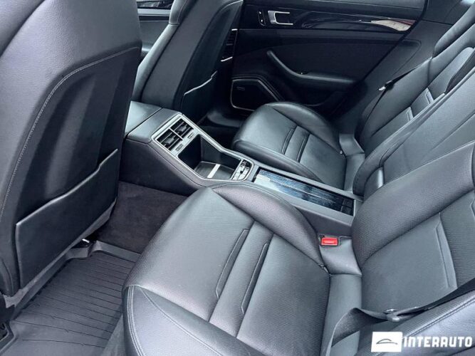 Porsche Panamera 48 interauto-car