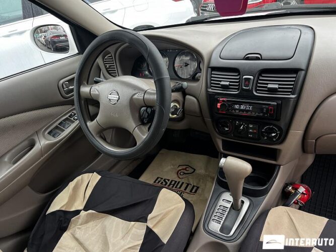 Nissan Sentra 32 interauto-car