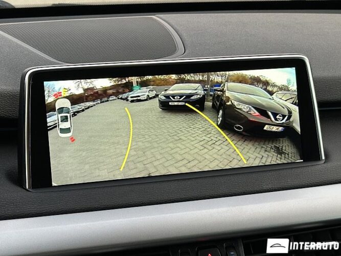 BMW X5 2.5D 43 interauto-car