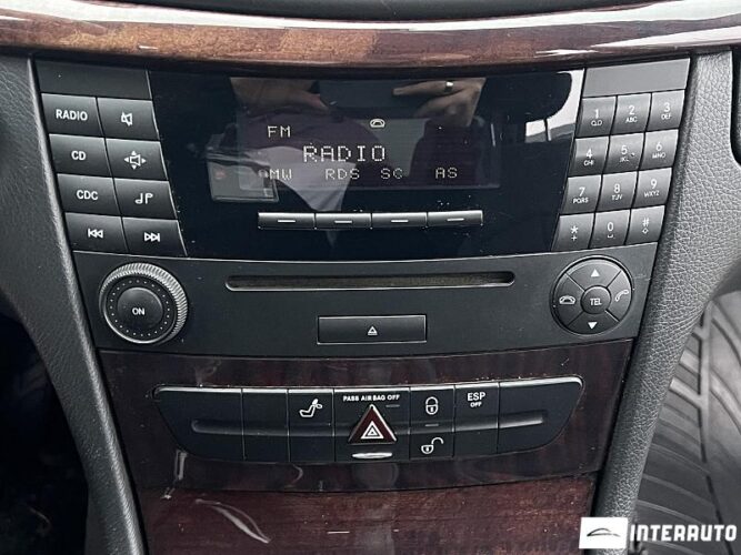 Mercedes E 200 40 interauto-car