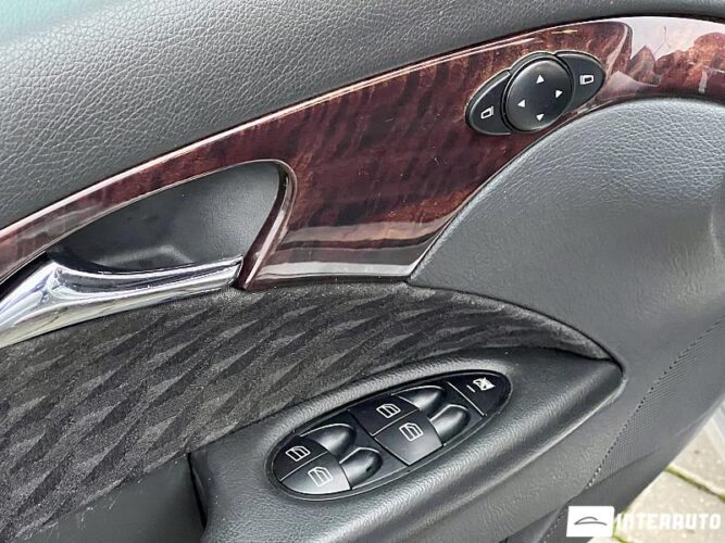 Mercedes E 200 47 interauto-car
